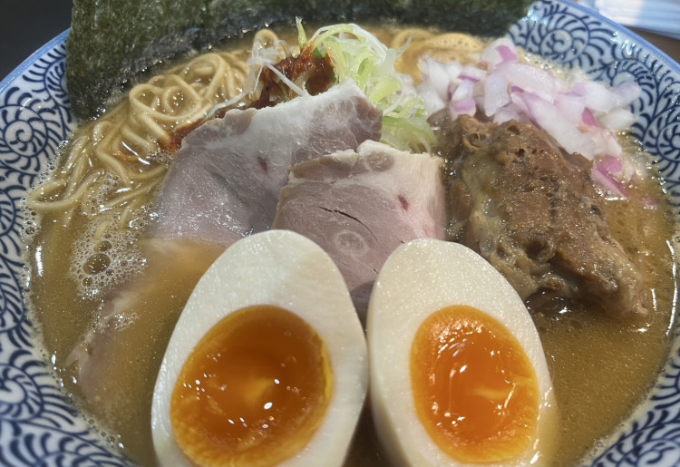 ＜特製＞粋や流 白湯らぁめん（塩or醤油）